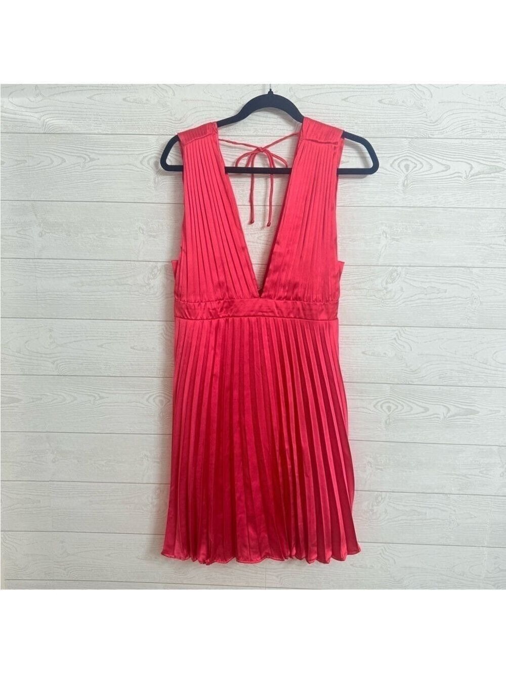 Sincerely Jules Retro Women’s Hot Pink Sleeveless Pleated Dress. Size L